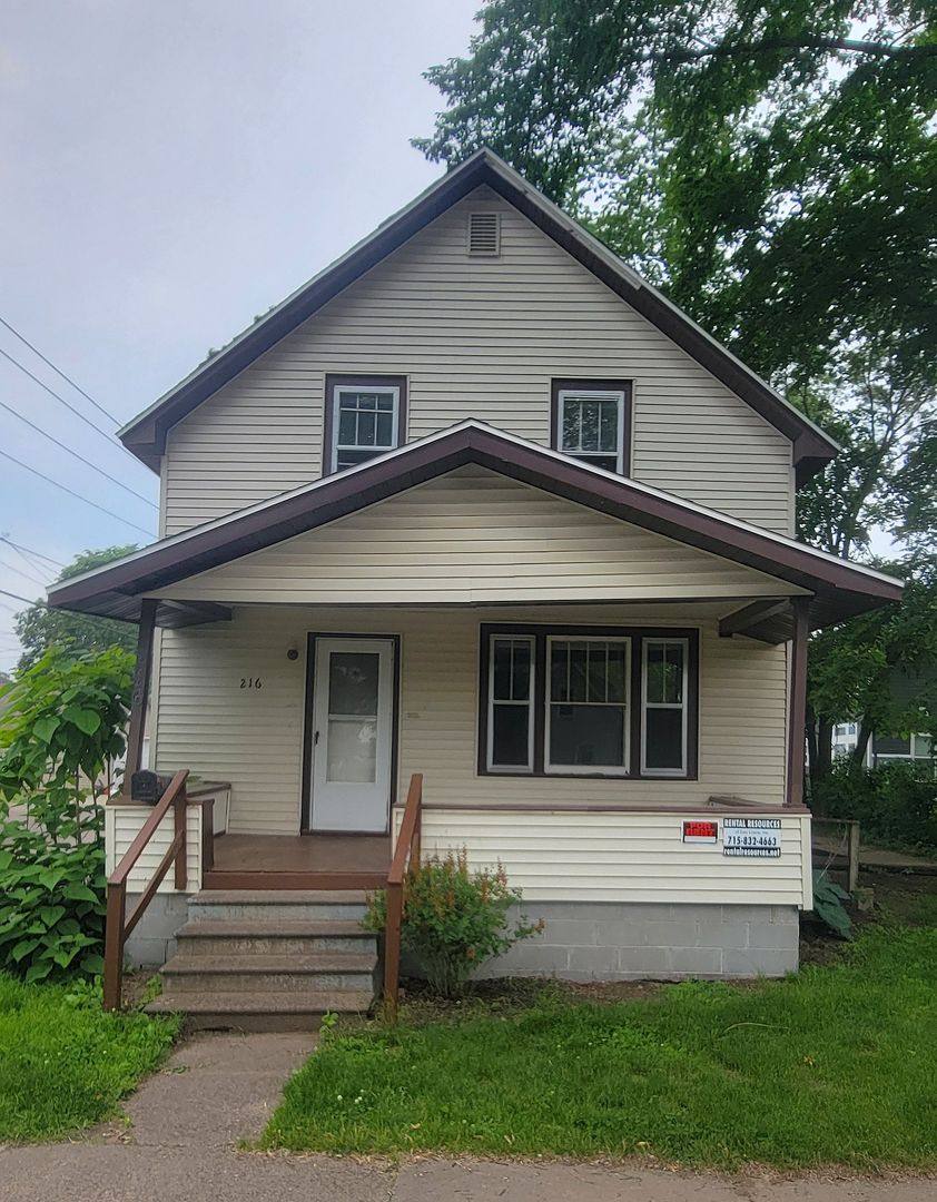House for rent at 216-8th Ave, Eau Claire, WI 54703