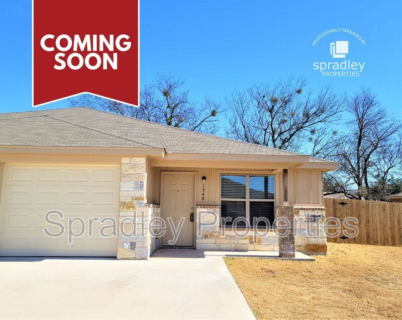 Townhouse for rent at 1548 Brazos Rd, Little River Academy, TX 76554