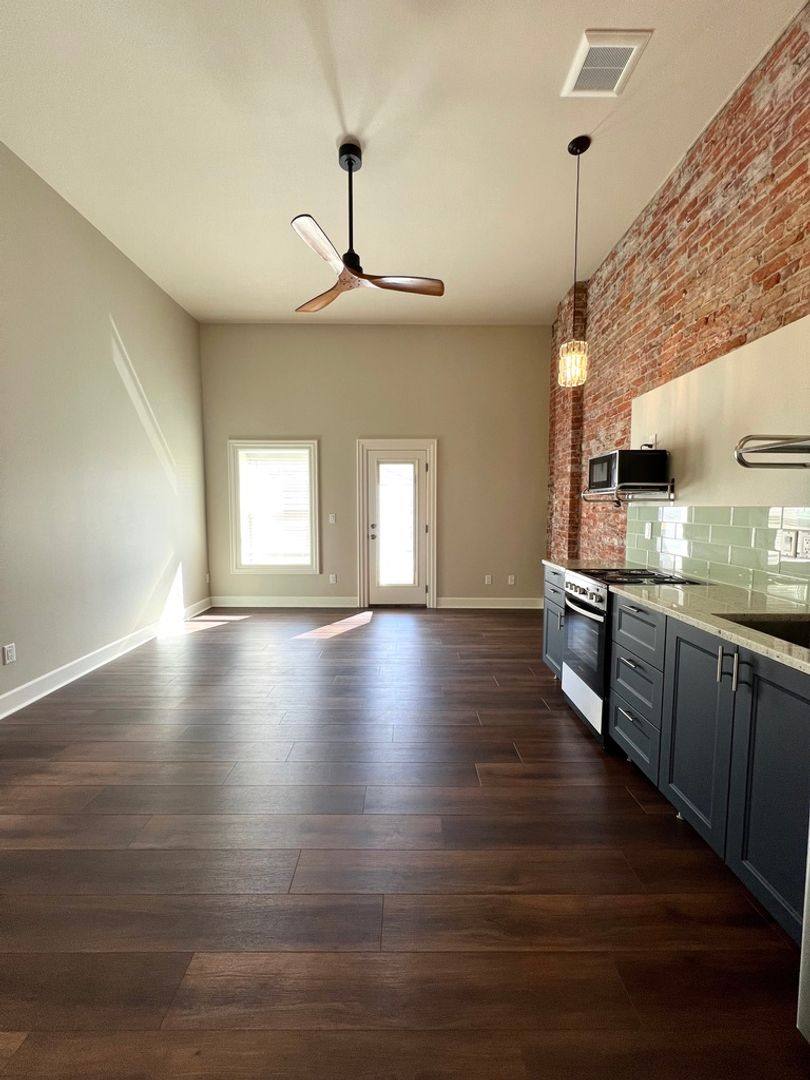 Apartment for rent at 116 E 4th Ave, Ellensburg, WA 98926