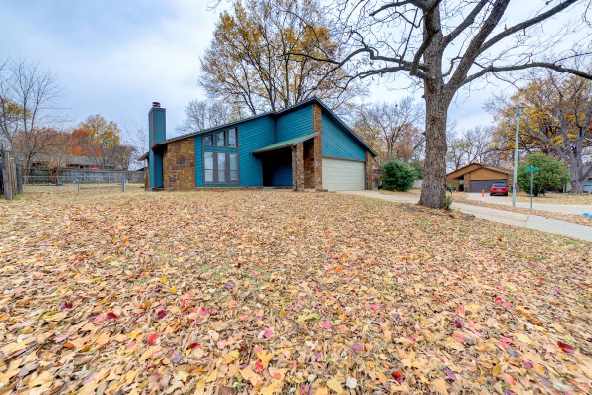 House for rent at 9302 S 90th E Ave, Tulsa, OK 74133