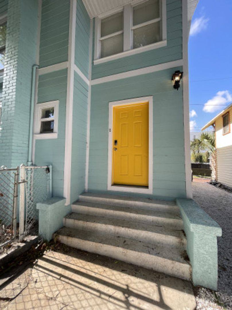 Apartment for rent at 623 Mound Park Way S, Saint Petersburg, FL 33701