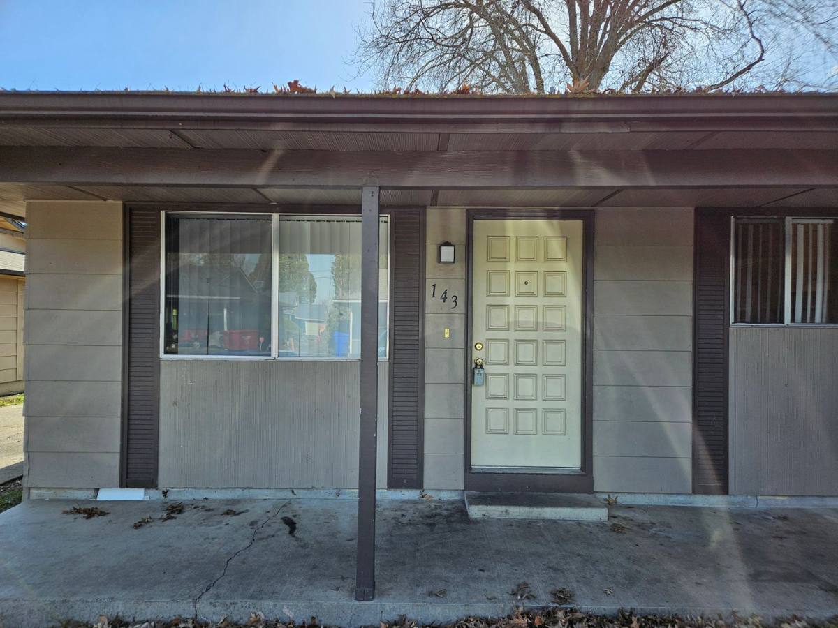 Apartment for rent at 143 Connecticut Ave SE, Salem, OR 97317