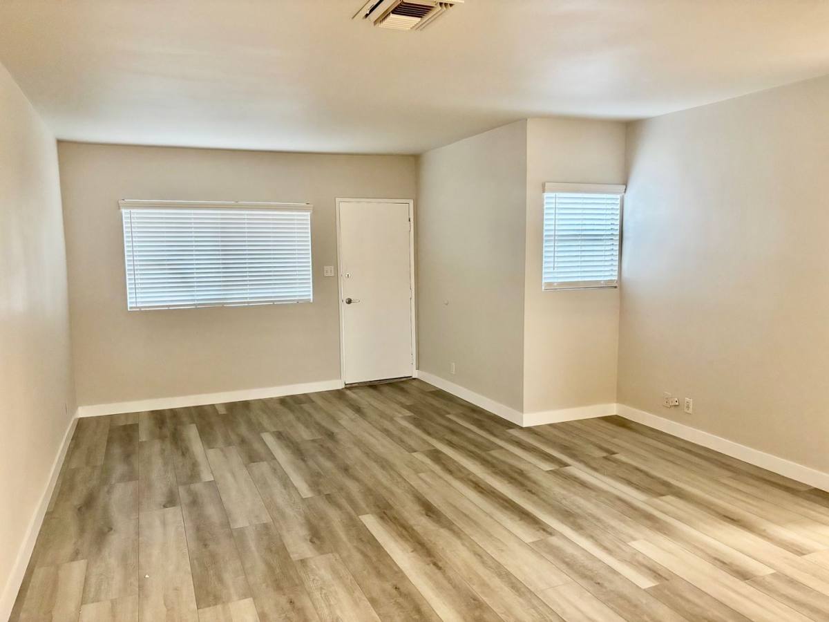 Apartment for rent at 808-812 Westmount Dr, West Hollywood, CA 90069