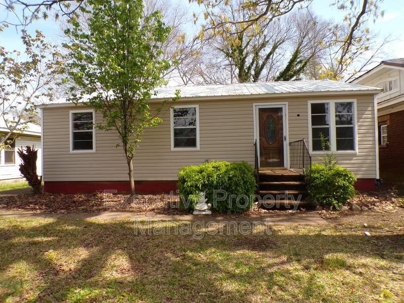 House for rent at 2513 Ave I, Birmingham, AL 35218