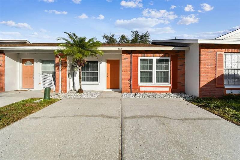 House for rent at 915 Burlwood St, Brandon, FL 33511