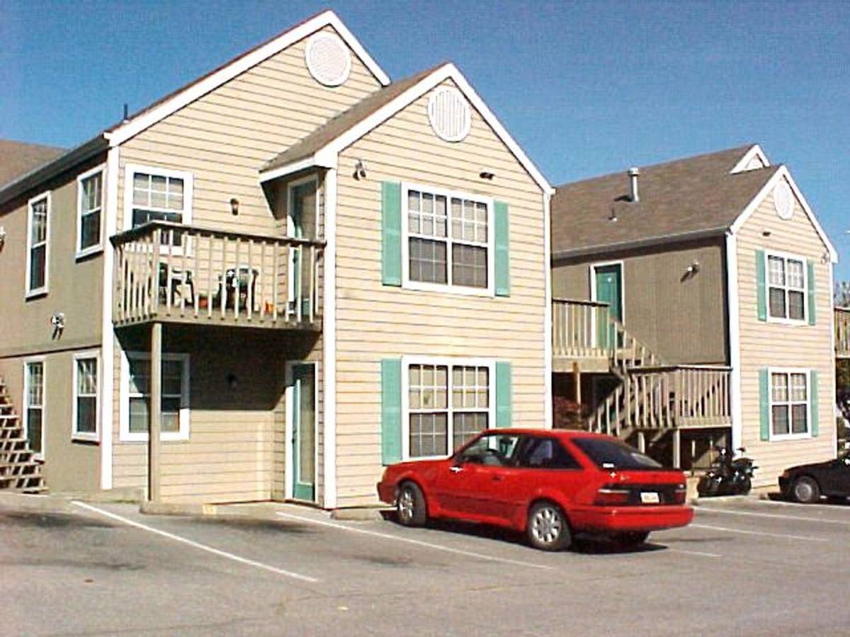 Apartment for rent at 611 Michigan, 616-624 Florida, Lawrence, KS 66044