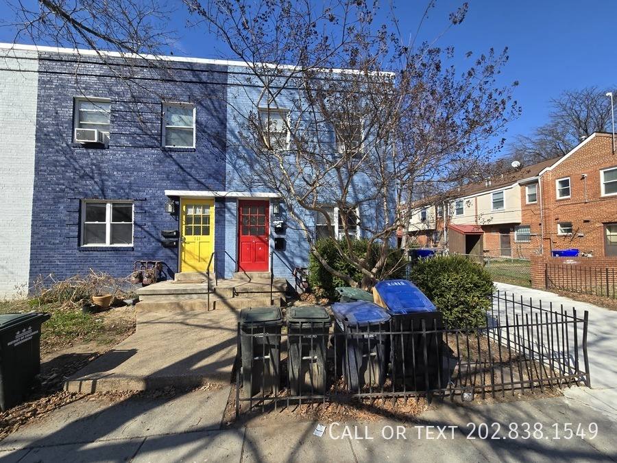 Apartment for rent at 109 O St SW #2, Washington, DC 20024