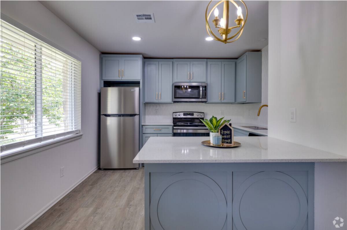 Apartment for rent at 603 N Carlsbad St, Owasso, OK 74055
