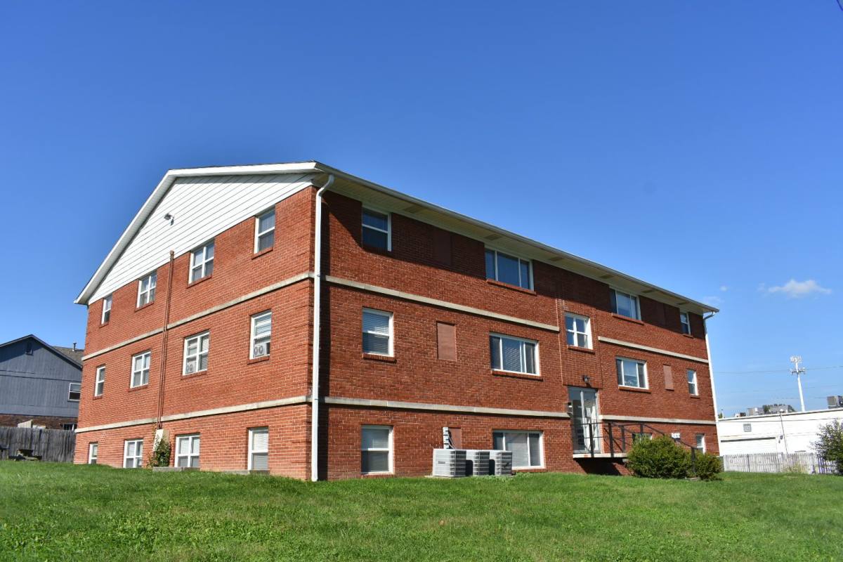 Apartment for rent at 268 Meadow Dr, Greenwood, IN 46142