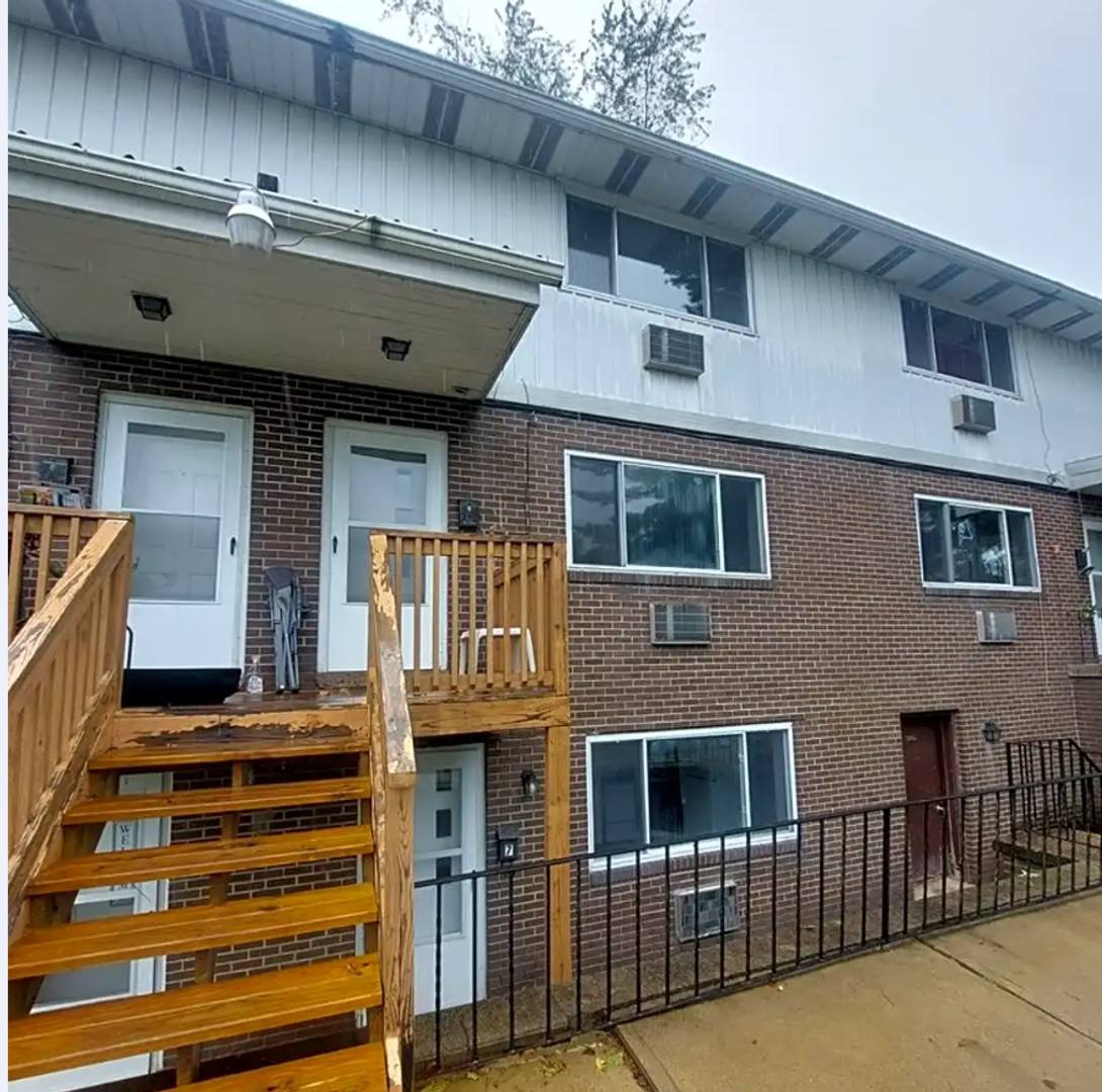 Apartment for rent at 305 Aqua Court, McKeesport, PA 15135