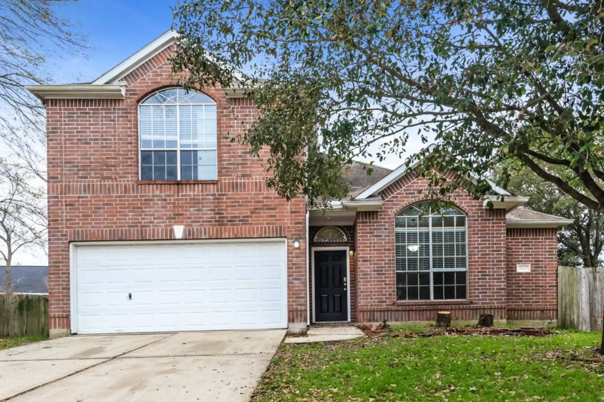House for rent at 19607 Cotton Creek Dr, Tomball, TX 77375