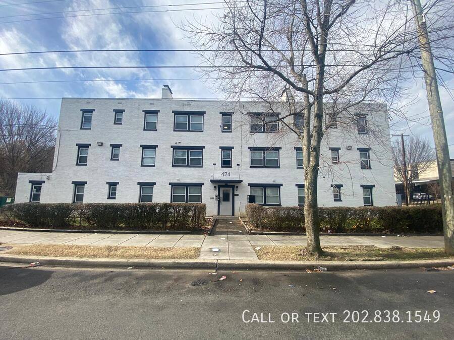 Apartment for rent at 424 55th St NE #1, Washington, DC 20019
