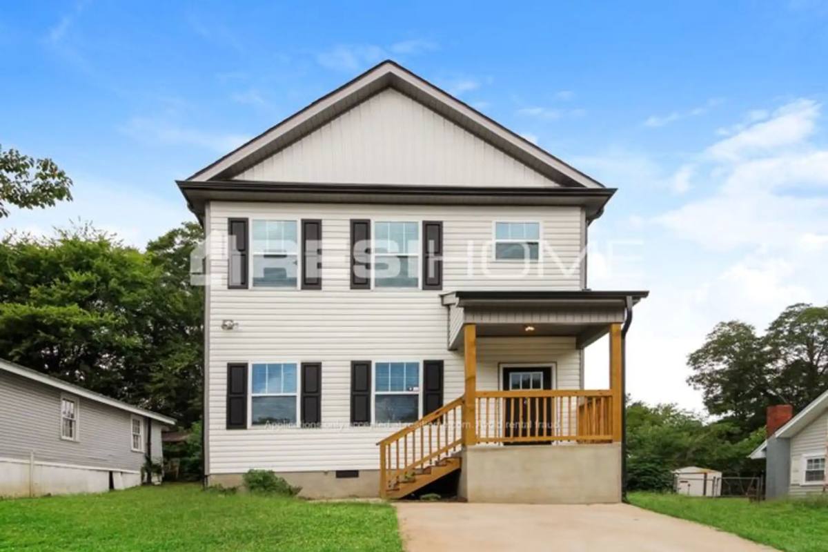 House for rent at 96 N St, Duncan, SC 29334