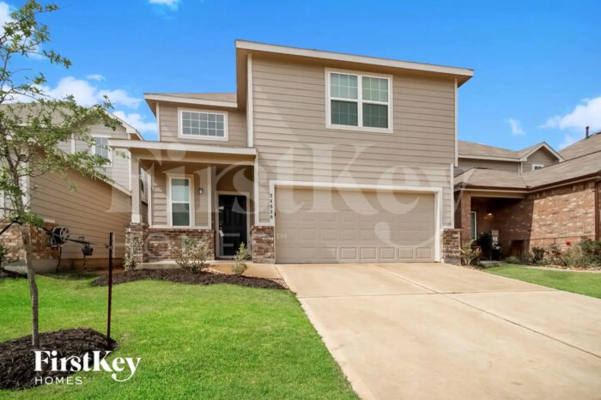 House for rent at 24530 Lorenzo Glaze Trail, Katy, TX 77493
