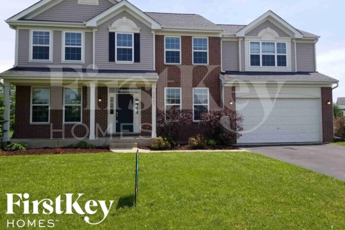 House for rent at 6641 Ayre Dr, McHenry, IL 60050