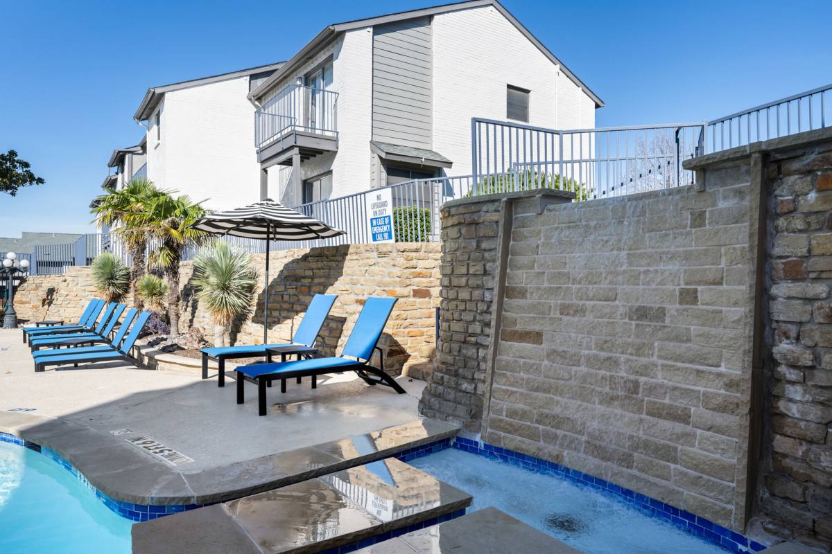 Apartment for rent at 18eleven Frankford, 1811 E Frankford Rd, Carrollton, TX 75007