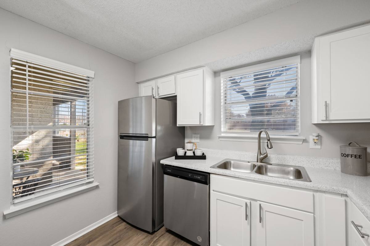 Apartment for rent at 18eleven Frankford, 1811 E Frankford Rd, Carrollton, TX 75007
