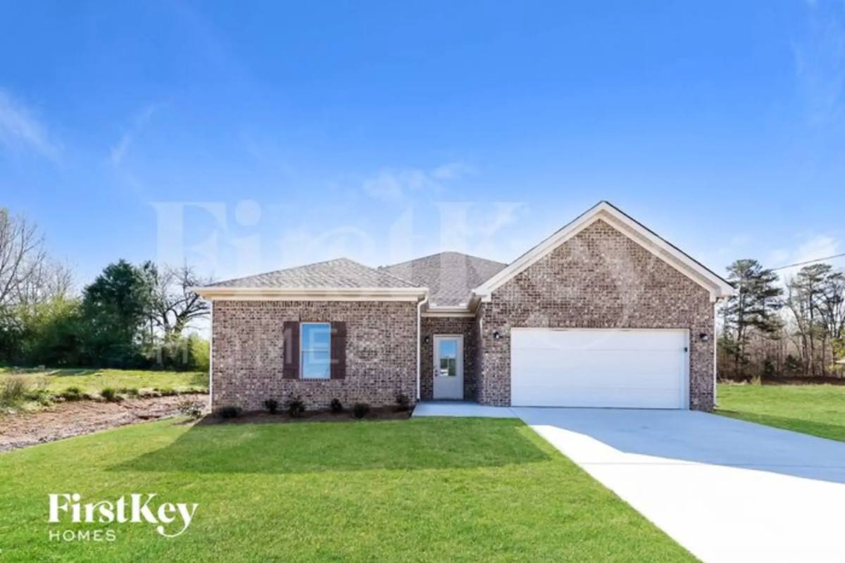 House for rent at 127 Lakewood Lane, Parrish, AL 35580