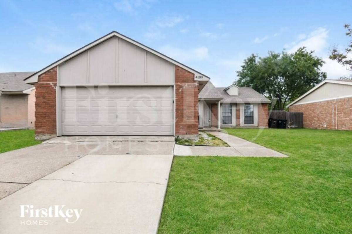 House for rent at 4109 Spindletree Lane, Fort Worth, TX 76137