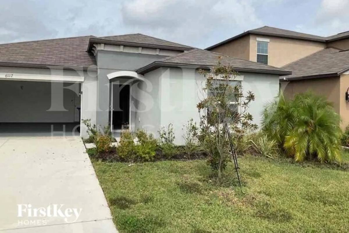 House for rent at 6117 Tremeza Place, Palmetto, FL 34221