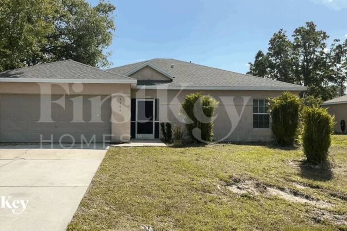 1700 Atwater Dr, North Port, FL 34288
