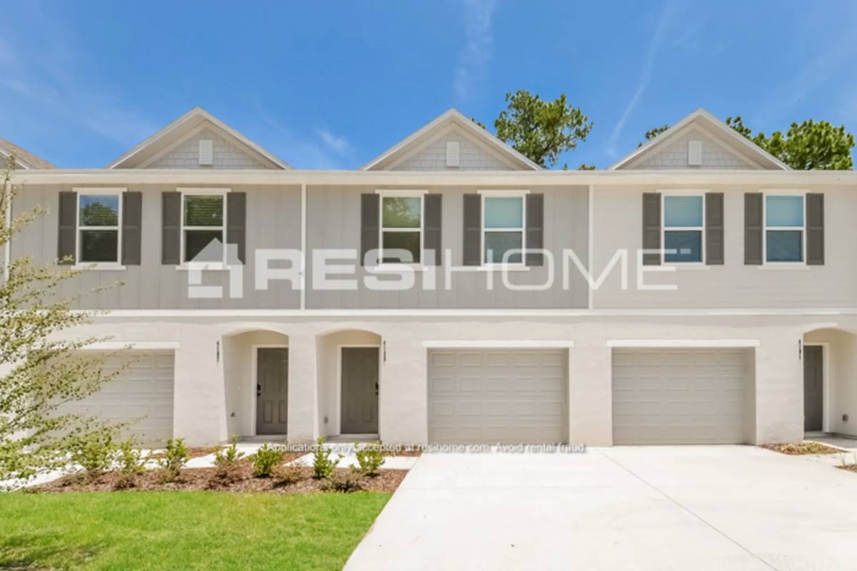 House for rent at 4189 Deer Trace Lane, Jacksonville, FL 32257