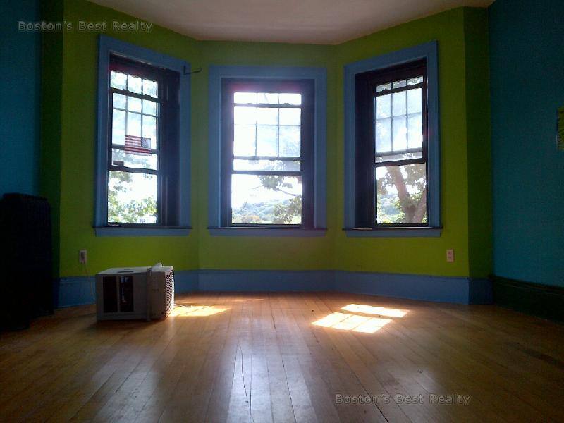 Apartment for rent at 1173 Commonwealth Ave #6, Allston, MA 02134