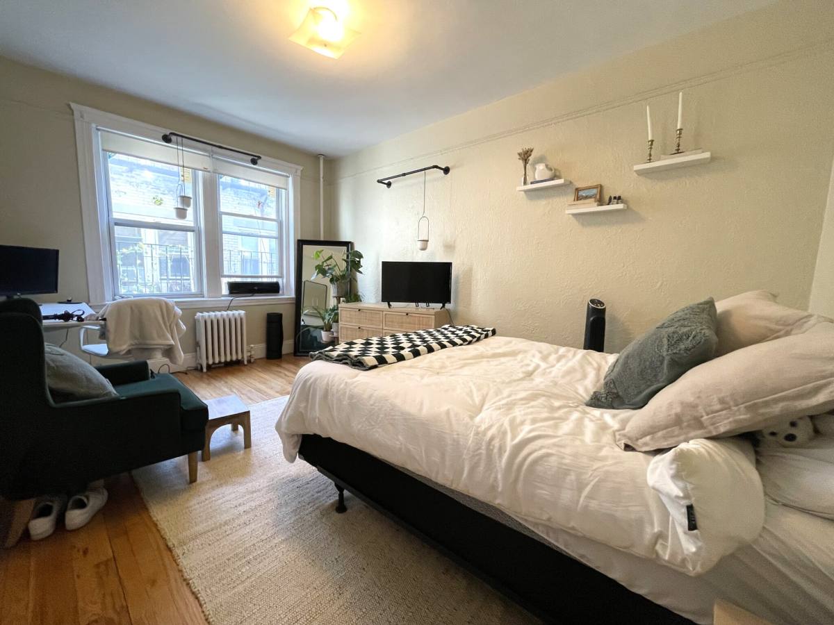 Apartment for rent at 1691 Commonwealth Ave #27, Brighton, MA 02135