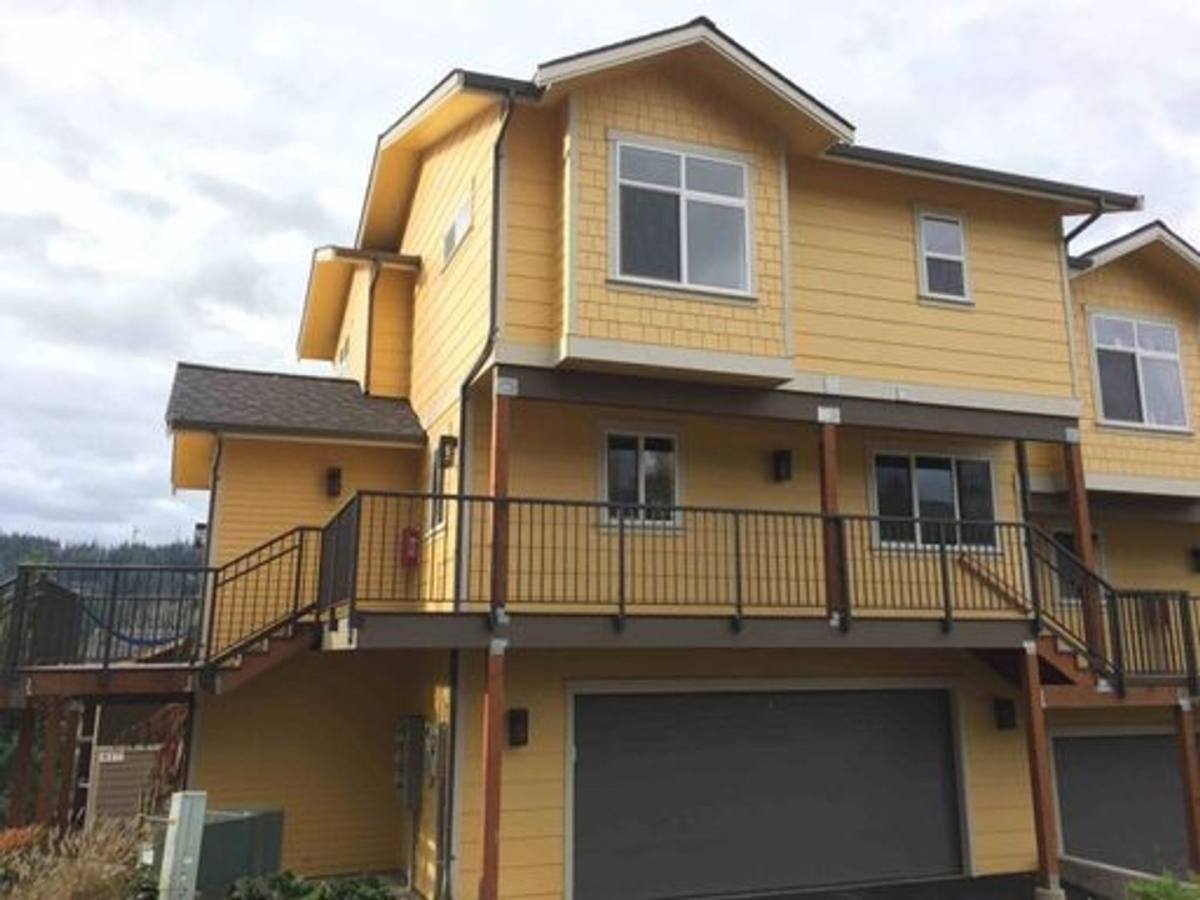 Apartment for rent at 821 Blueberry Lane, Bellingham, WA 98229
