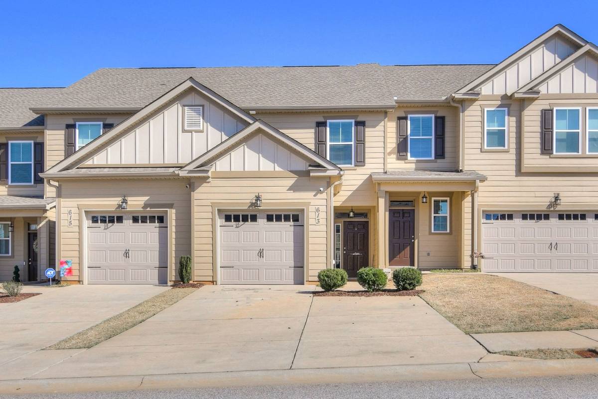 Townhouse for rent at 613 Vinings Dr, Evans, GA 30809