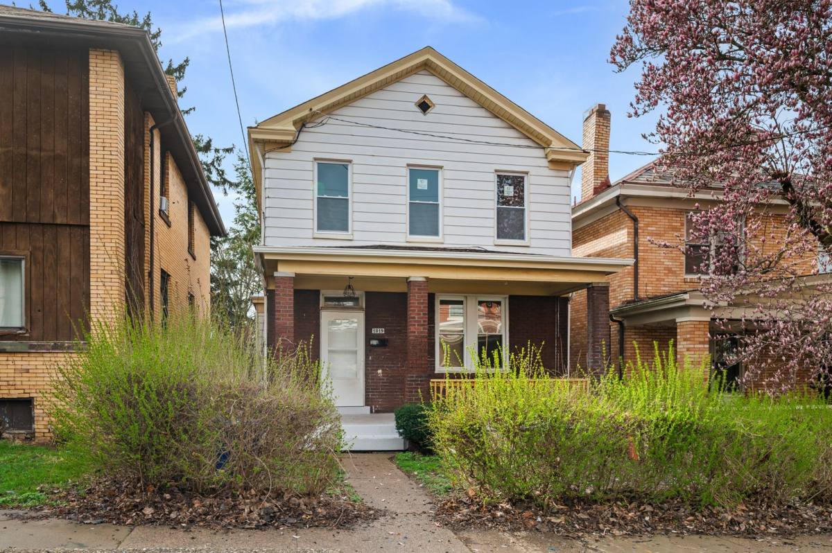 House for rent at 1819 Tonopah Ave, Pittsburgh, PA 15216