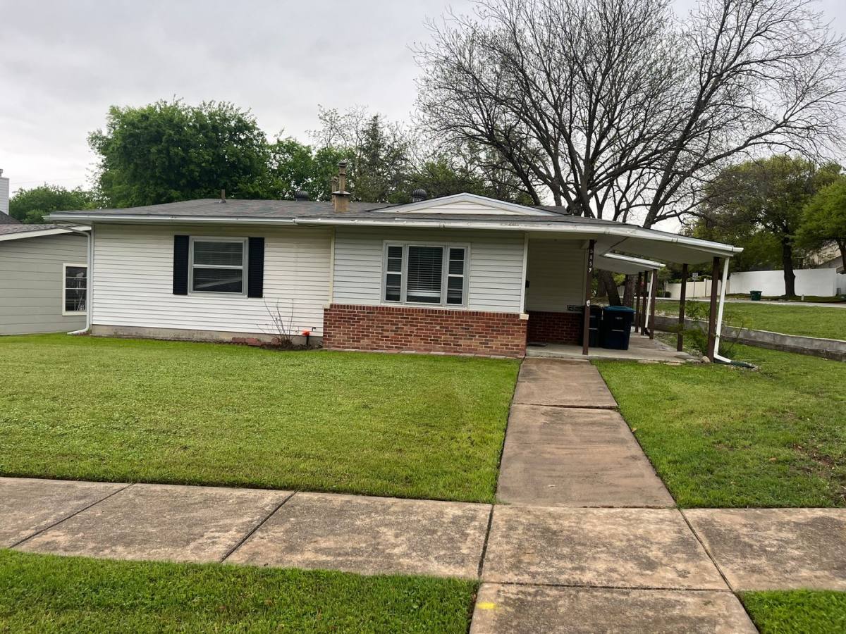House for rent at 5857 Dennis Ave, Fort Worth, TX 76114