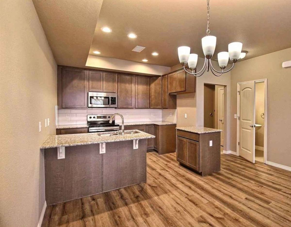 Townhouse for rent at 1693 Grand Ave, Windsor, CO 80550
