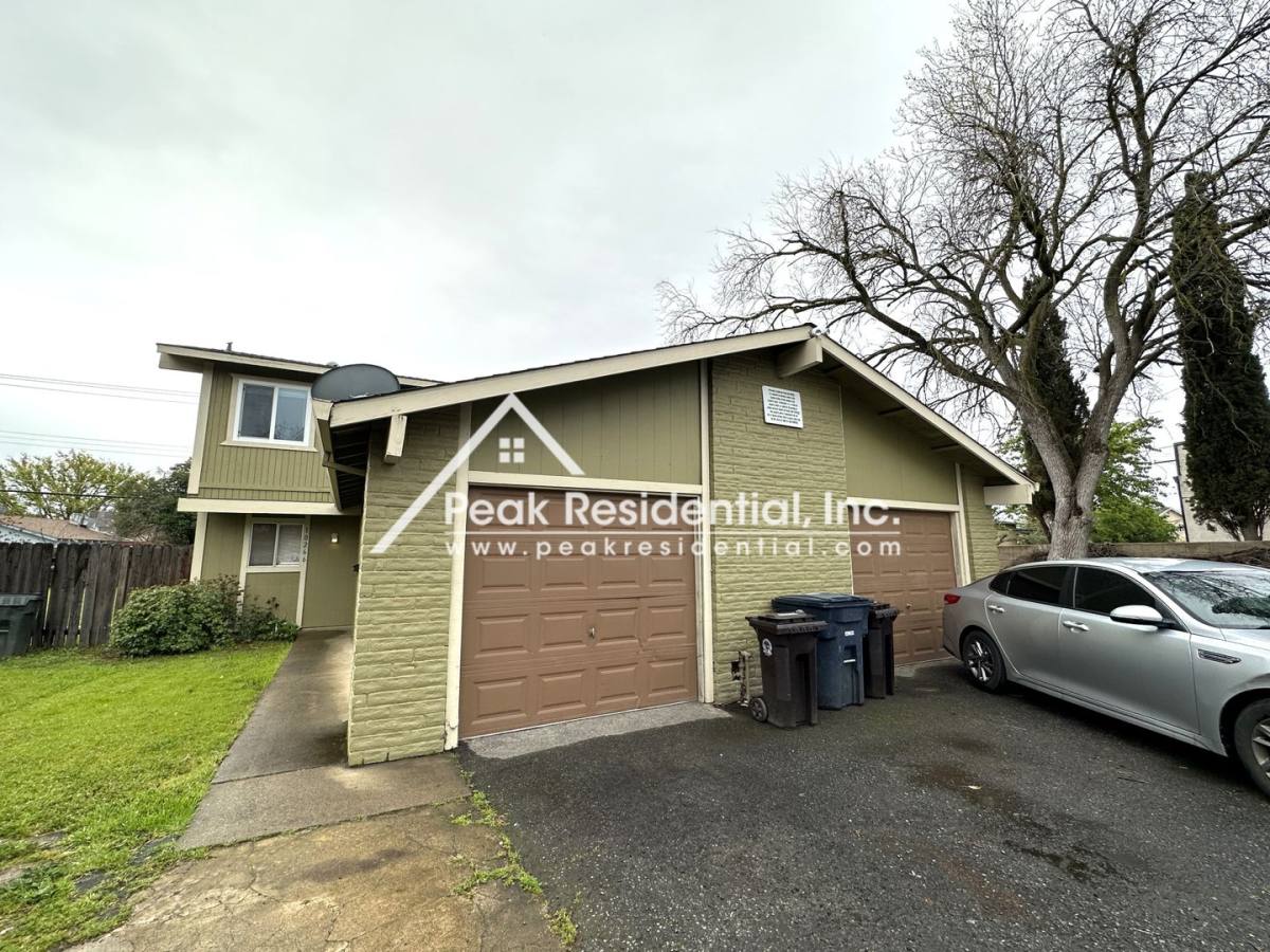 House for rent at 10266 Mills Station Rd, Rancho Cordova, CA 95670