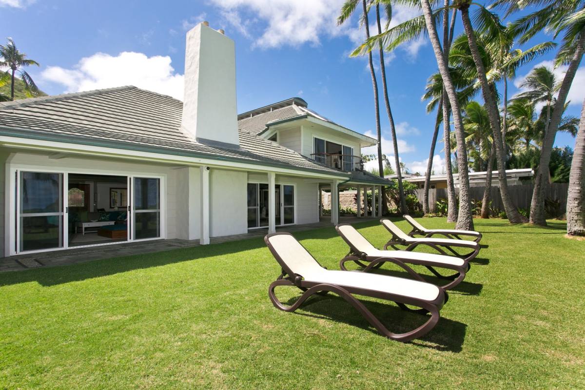 House for rent at 1600 Mokulua Dr, Kailua, HI 96734