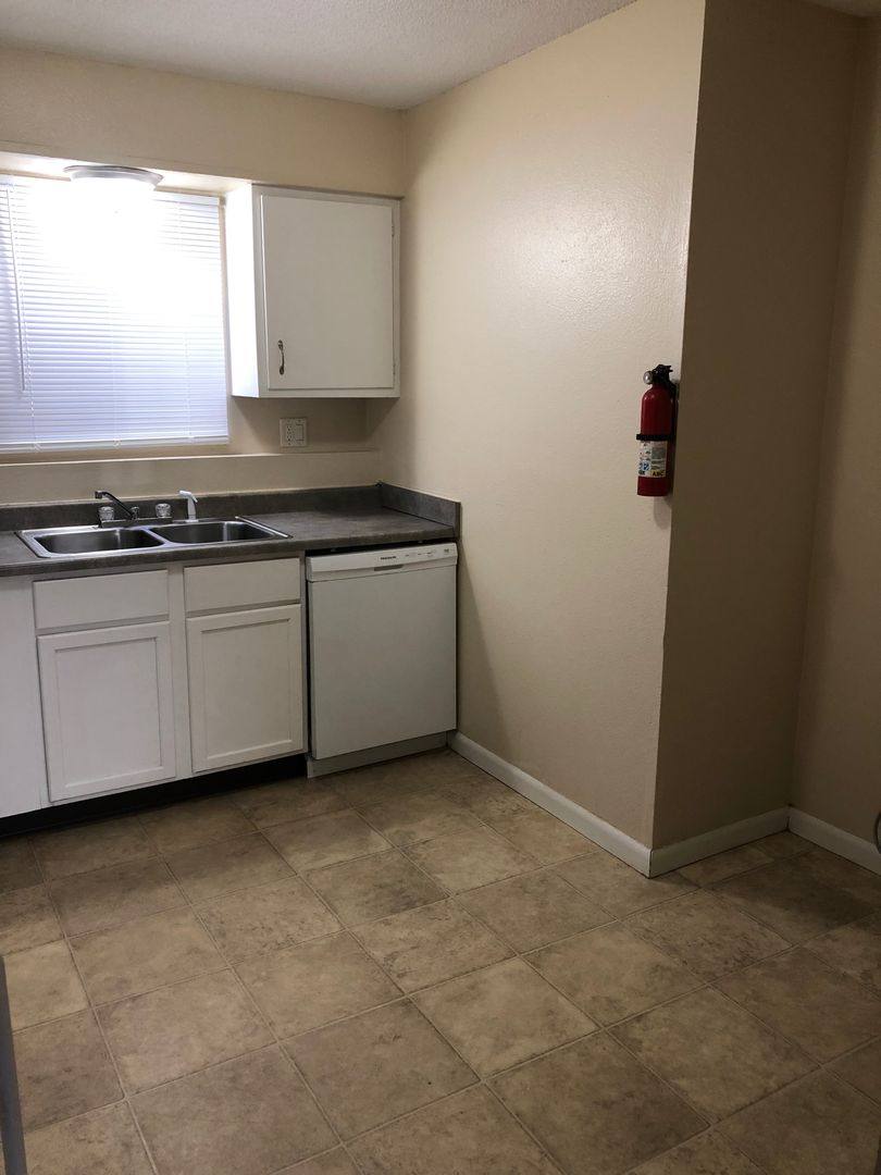 Apartment for rent at 3300-3312 Oakland Rd NE, Cedar Rapids, IA 52402