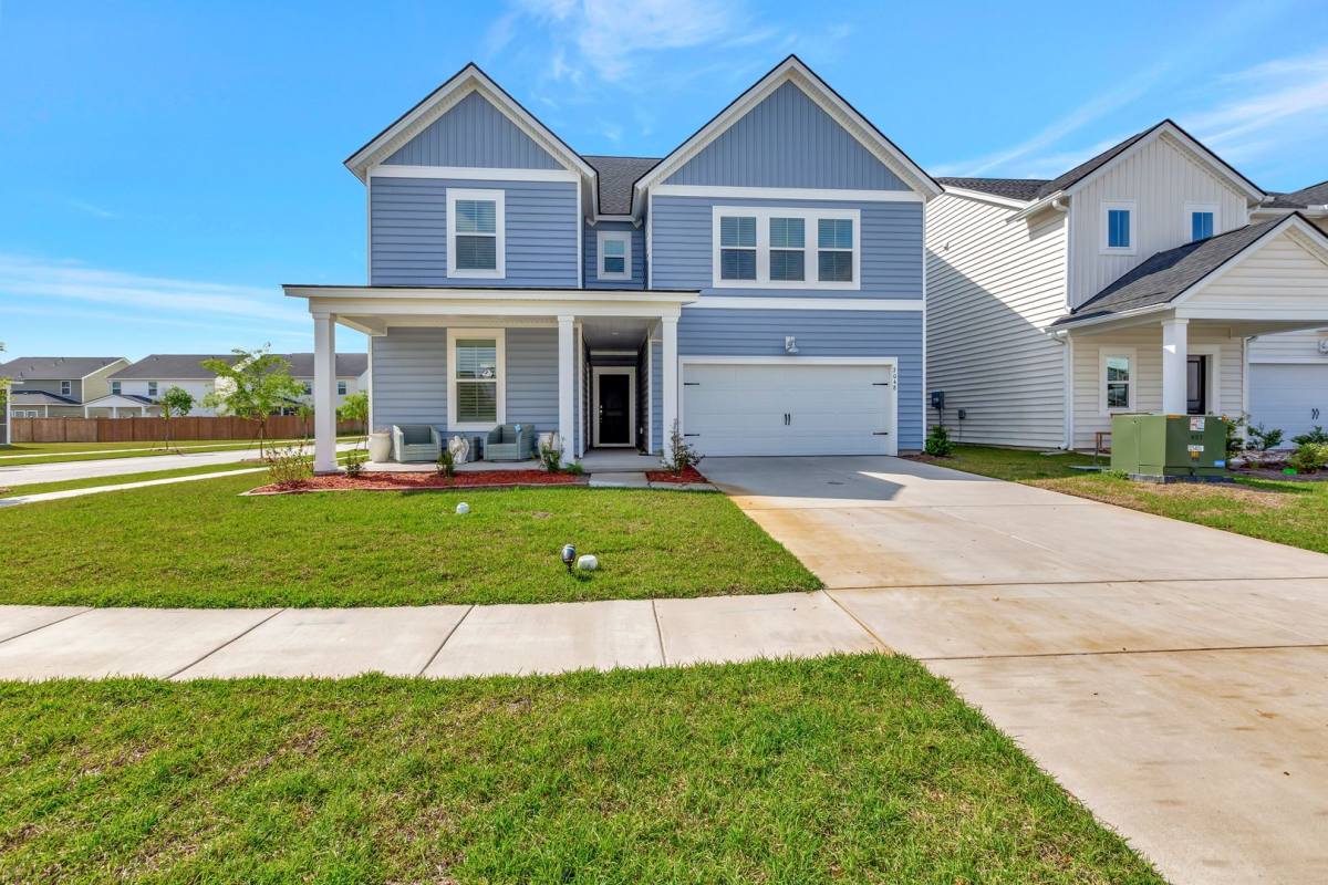 House for rent at 2048 Longhorn Lane, Summerville, SC 29485