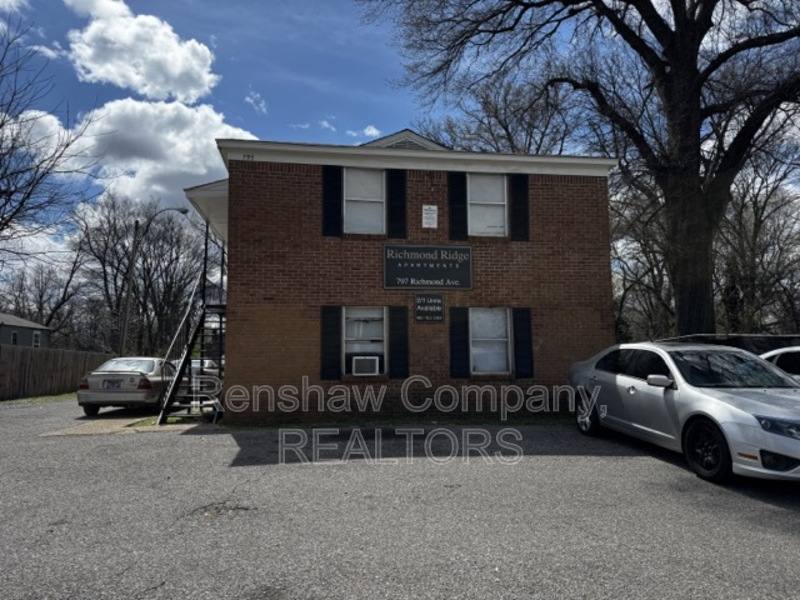 Apartment for rent at 797 Richmond Ave #10, Memphis, TN 38106