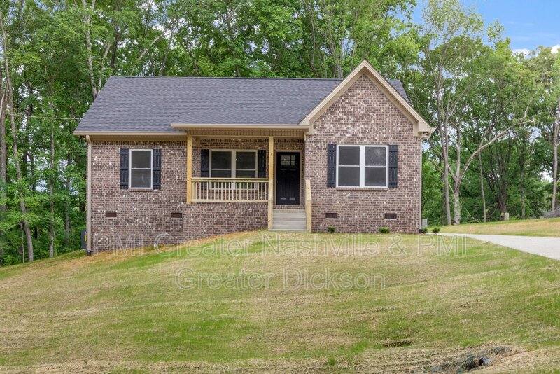House for rent at 218 Mike St, McEwen, TN 37101