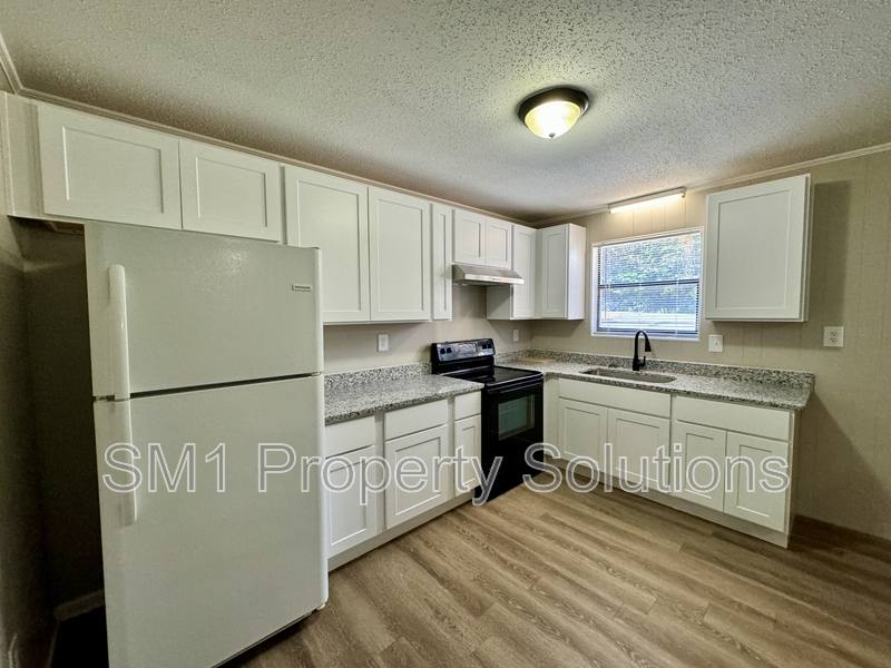 Apartment for rent at 1716 Green Oaks Dr SE #D, Winston Salem, NC 27107