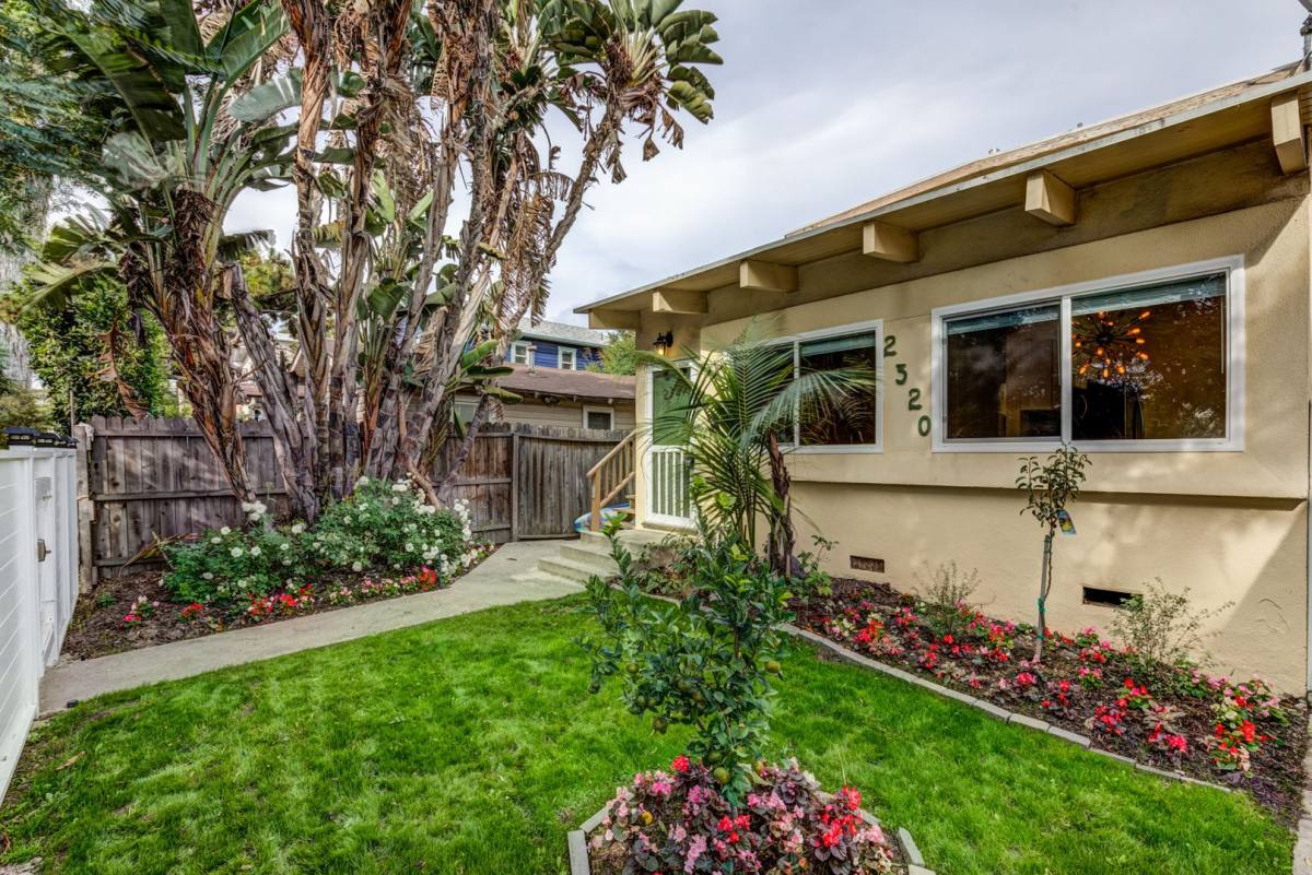 Apartment for rent at 2320 - 2322 Ocean Ave, Venice, CA 90291