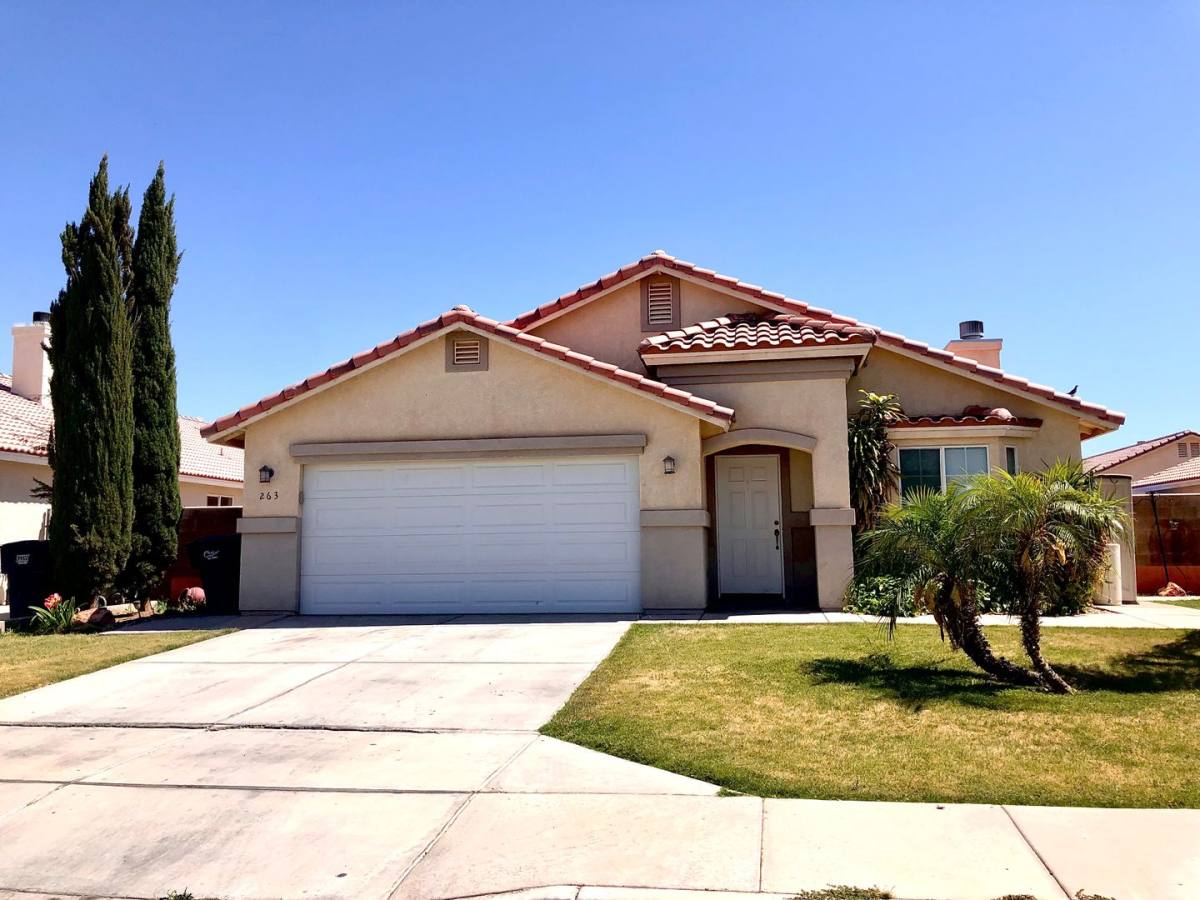 House for rent at 263 La Paz Dr, Imperial, CA 92251