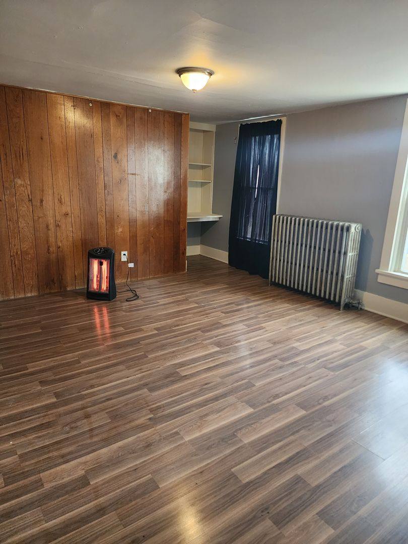 Apartment for rent at 628 E Madison Ave, Sandusky, OH 44870