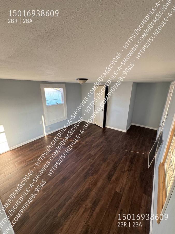 Apartment for rent at 403 E 3rd St #2, Hope, AR 71801
