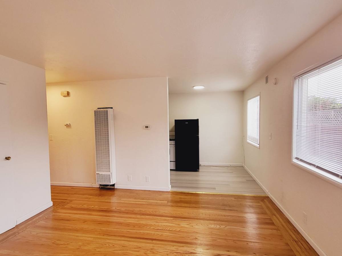 Condo for rent at 878 59th St, Emeryville, CA 94608