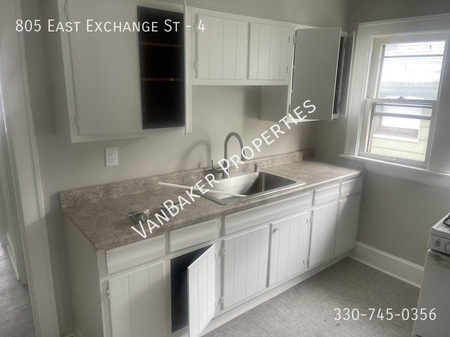 Apartment for rent at 805 E Exchange St #4, Akron, OH 44306