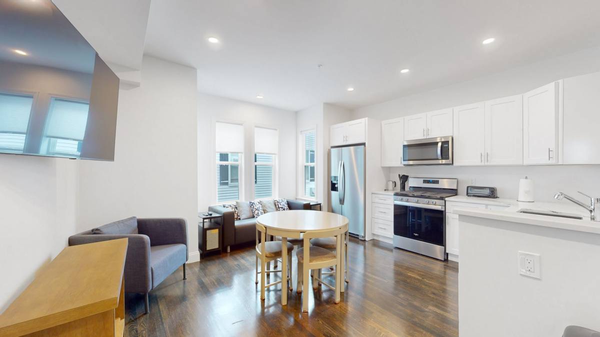 Apartment for rent at 188 Ash St, Waltham, MA 02453