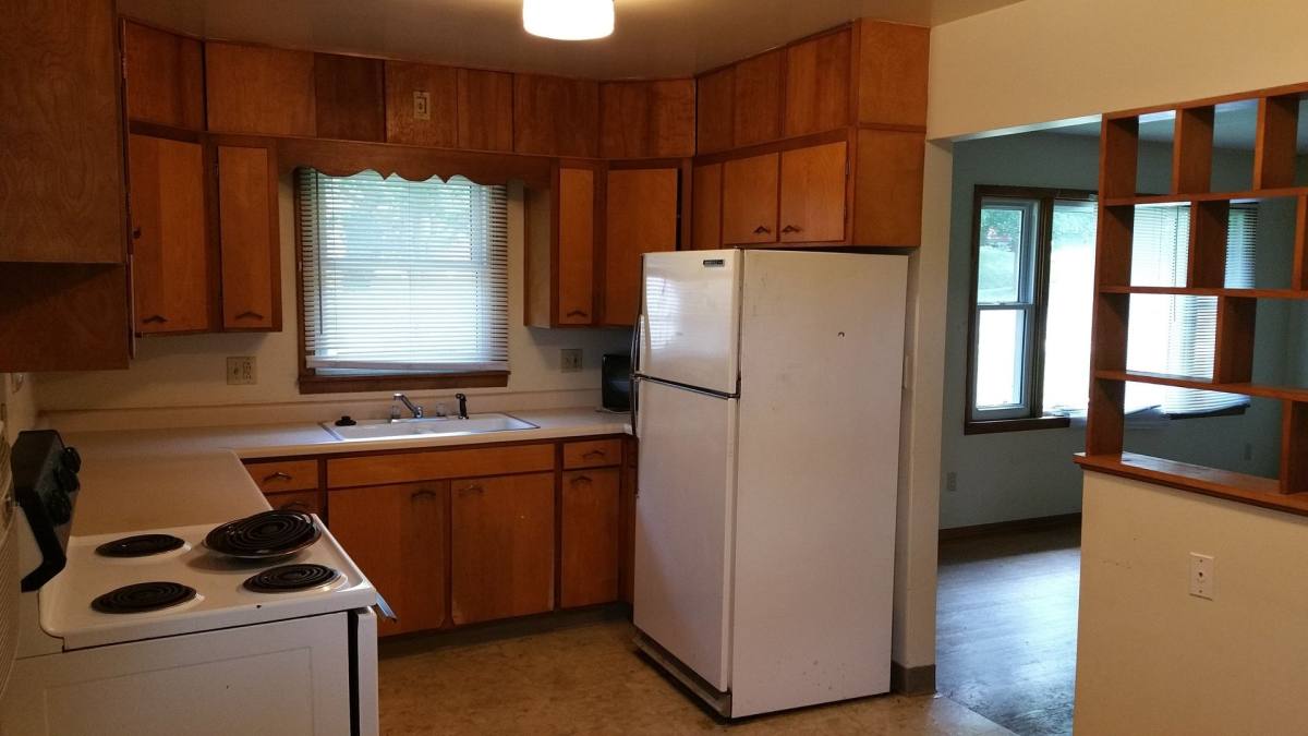 Apartment for rent at 718 720 Woodside Dr, Iowa City, IA 52246
