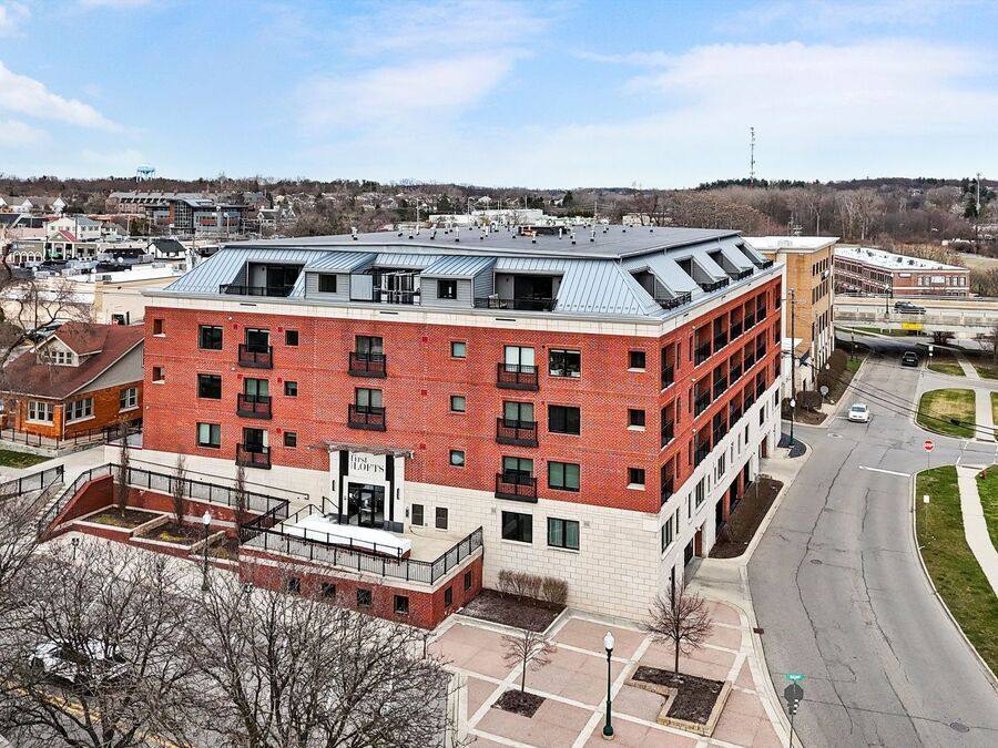 Apartment for rent at 112 Walnut Blvd #FSL504, Rochester, MI 48307