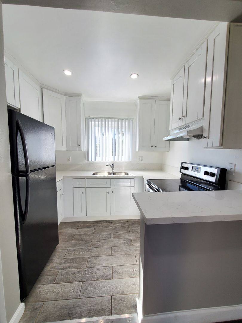 139 S Ave, Los Angeles, CA 90042